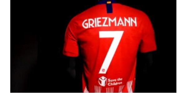 Levante Unión Deportiva nosi niestandardową koszulkę